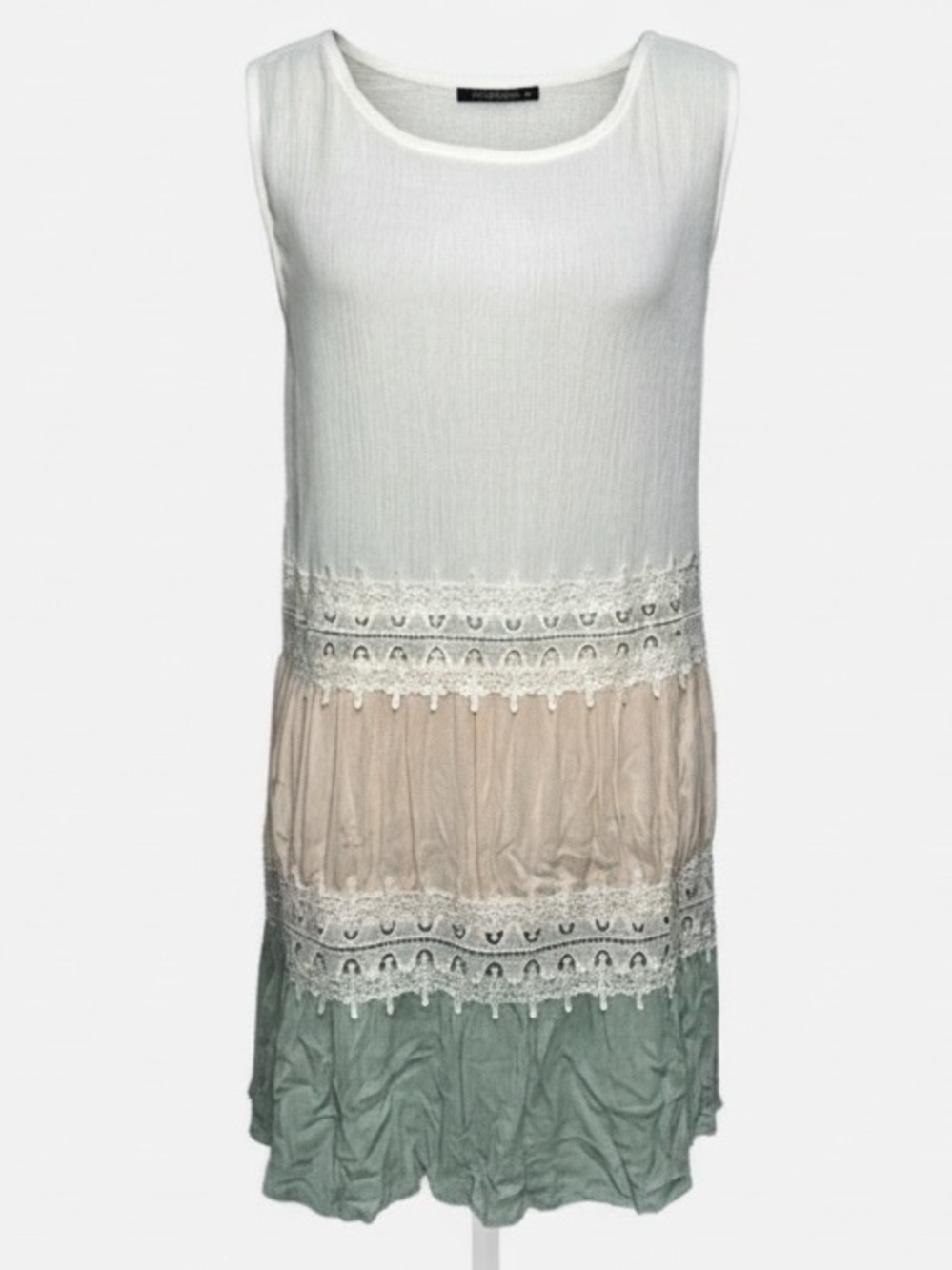 NWT Signature Studio Plus Size Size L Cream Green Peach Lace Tiered Top